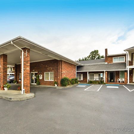 Days Inn By Wyndham Jefferson Екстериор снимка