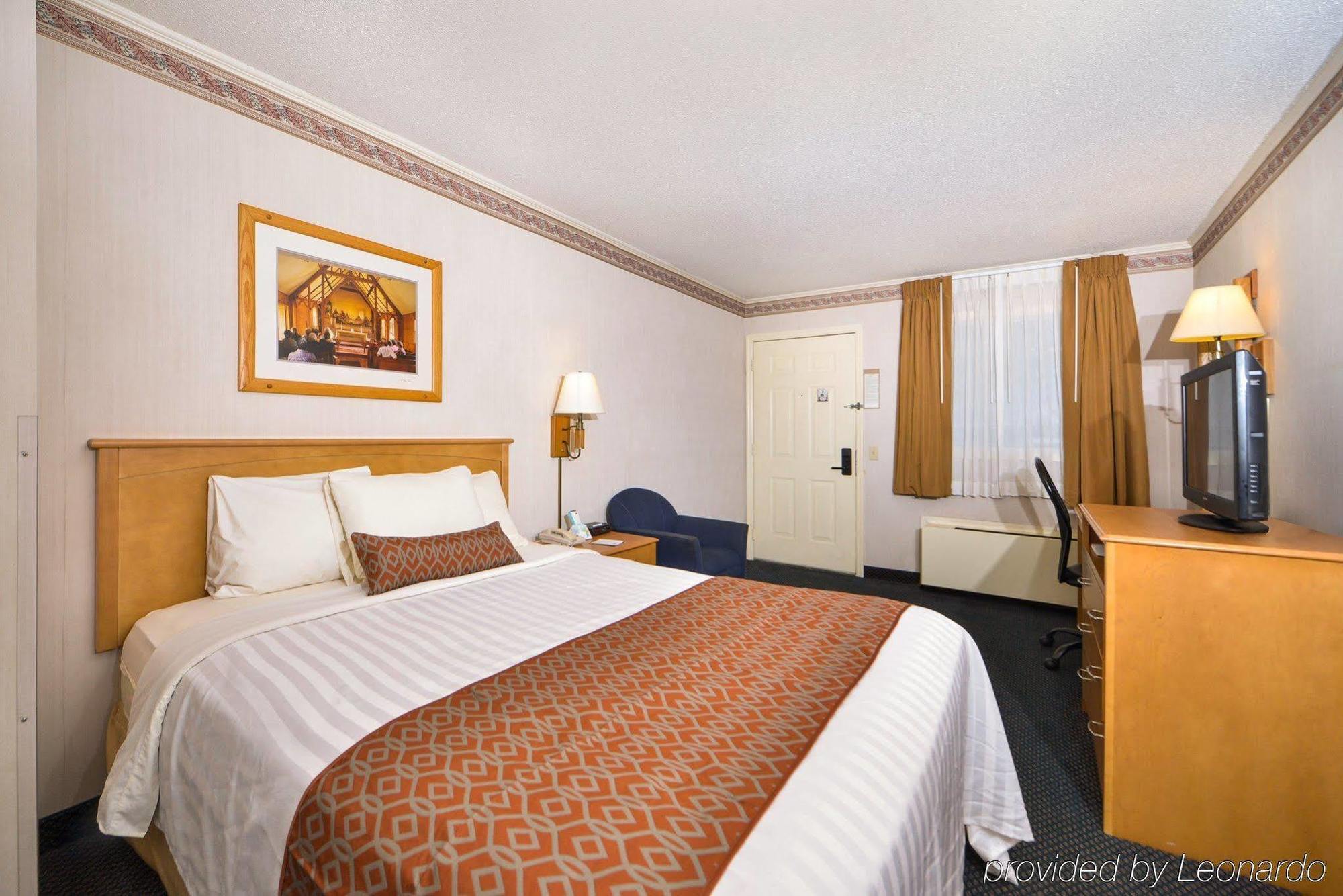 Days Inn By Wyndham Jefferson Екстериор снимка