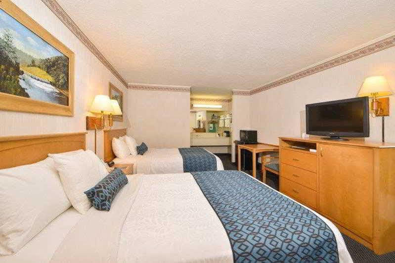 Days Inn By Wyndham Jefferson Екстериор снимка