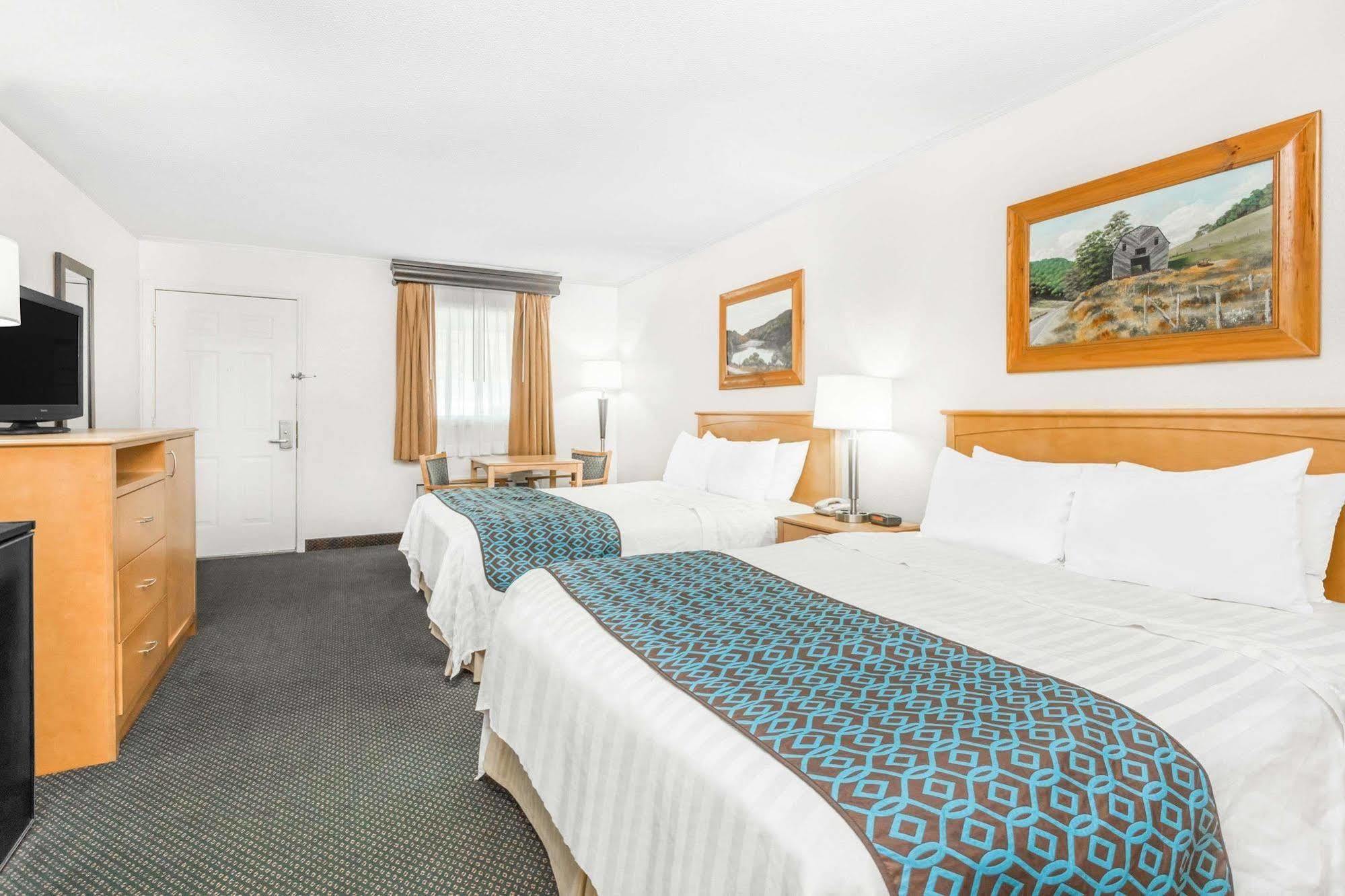 Days Inn By Wyndham Jefferson Екстериор снимка