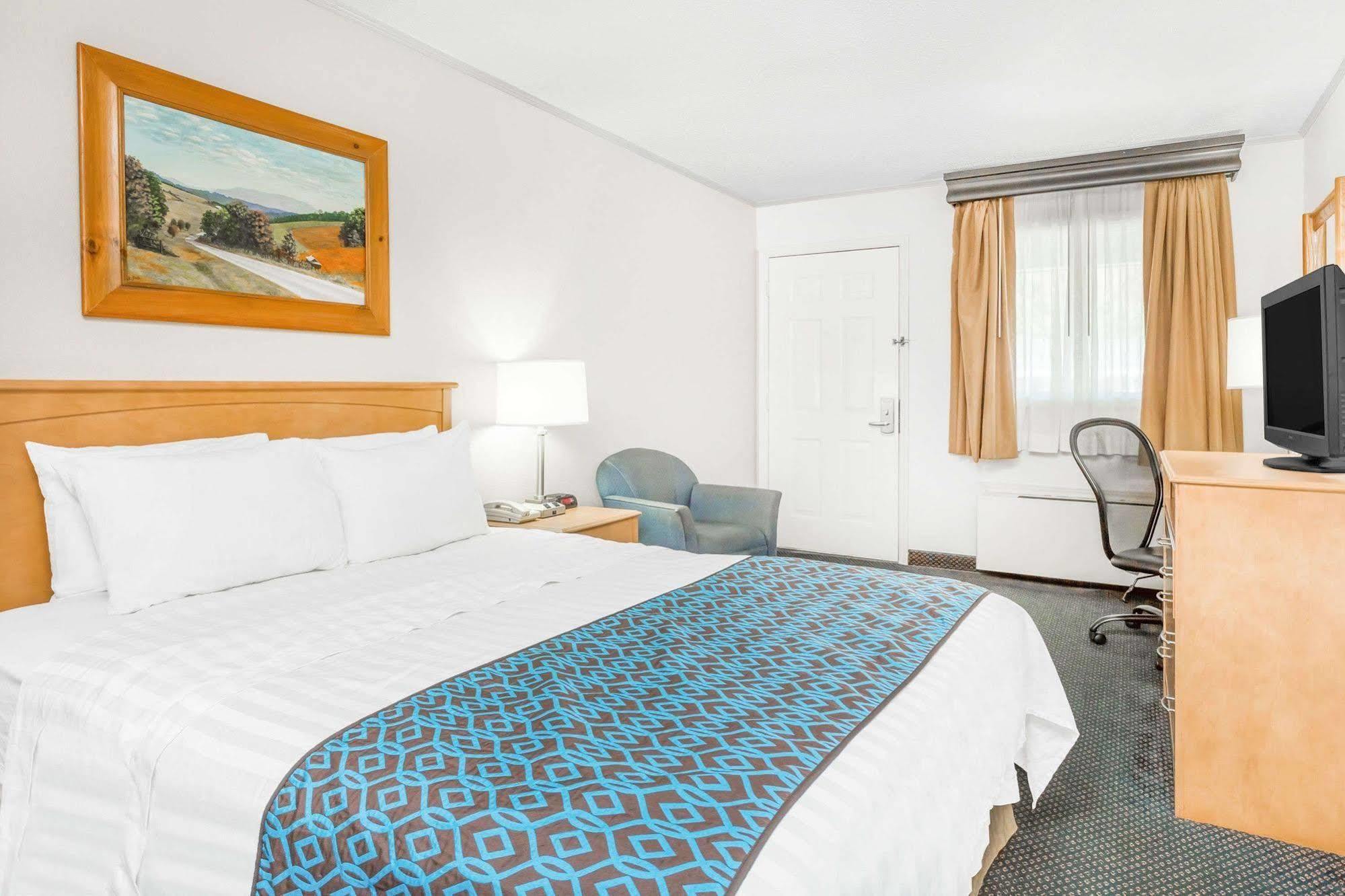 Days Inn By Wyndham Jefferson Екстериор снимка